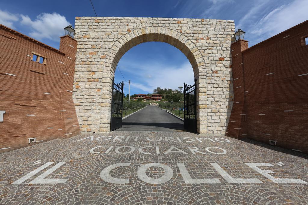 Agriturismo Ciociaro " Il Colle " Hotel Ristorante Ceprano Exterior photo