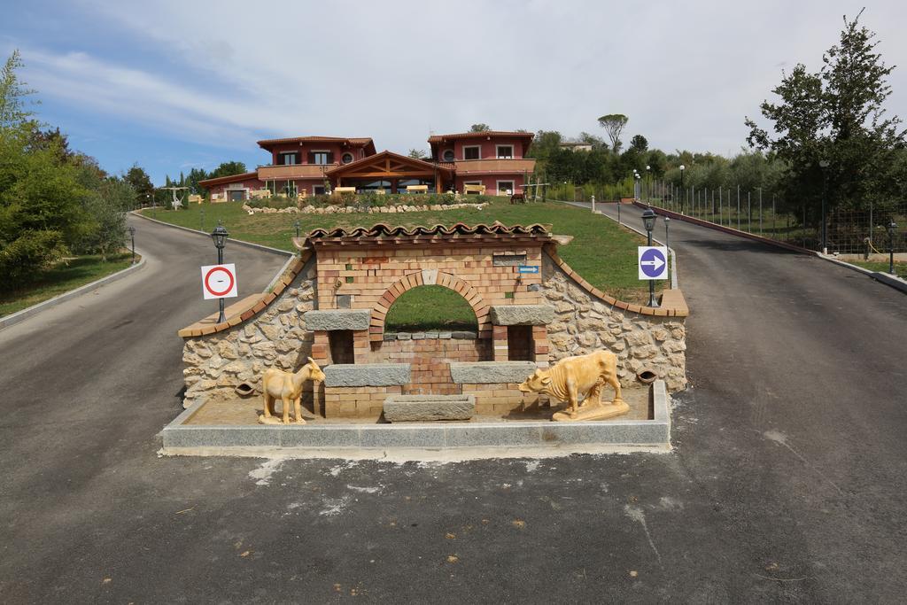 Agriturismo Ciociaro " Il Colle " Hotel Ristorante Ceprano Exterior photo